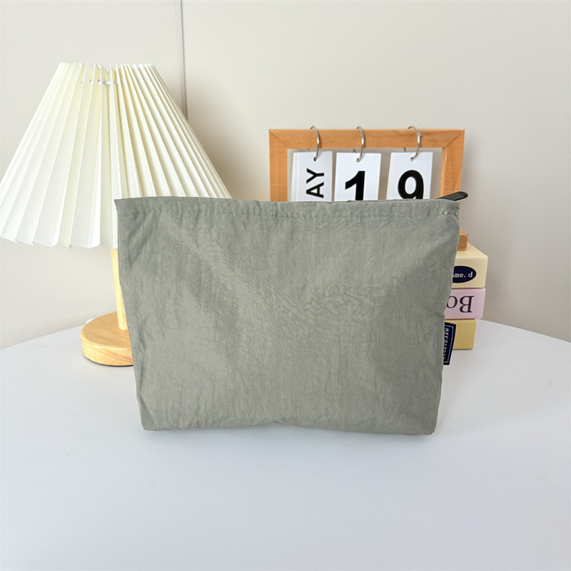 Geantă de cosmetică din nylon impermeabil, exterior simplu, închidere cu fermoar, capacitate mare, căptușeală din poliester, unisex