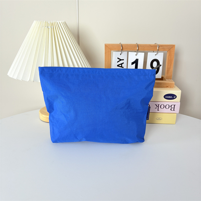 Geantă de cosmetică din nylon impermeabil, exterior simplu, închidere cu fermoar, capacitate mare, căptușeală din poliester, unisex