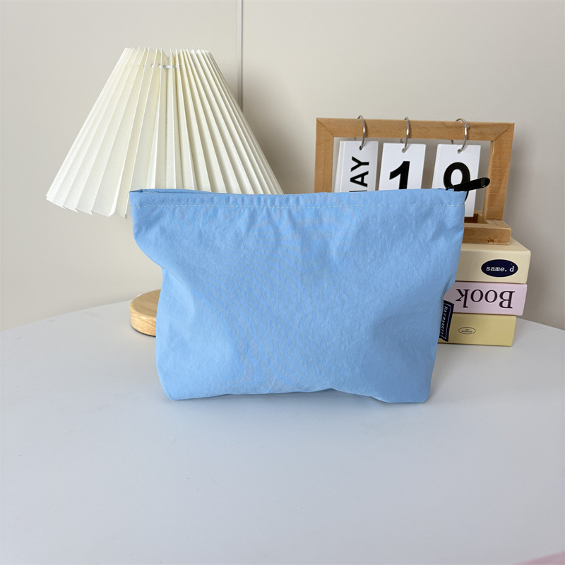 Geantă de cosmetică din nylon impermeabil, exterior simplu, închidere cu fermoar, capacitate mare, căptușeală din poliester, unisex