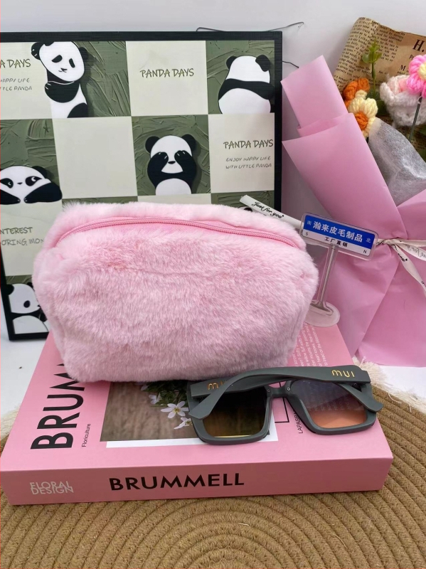 Pliušinis pieštukų ir kosmetikos krepšys su sintetinės odos įdėklu, namų saugojimui, žiemos 2024 kolekcija