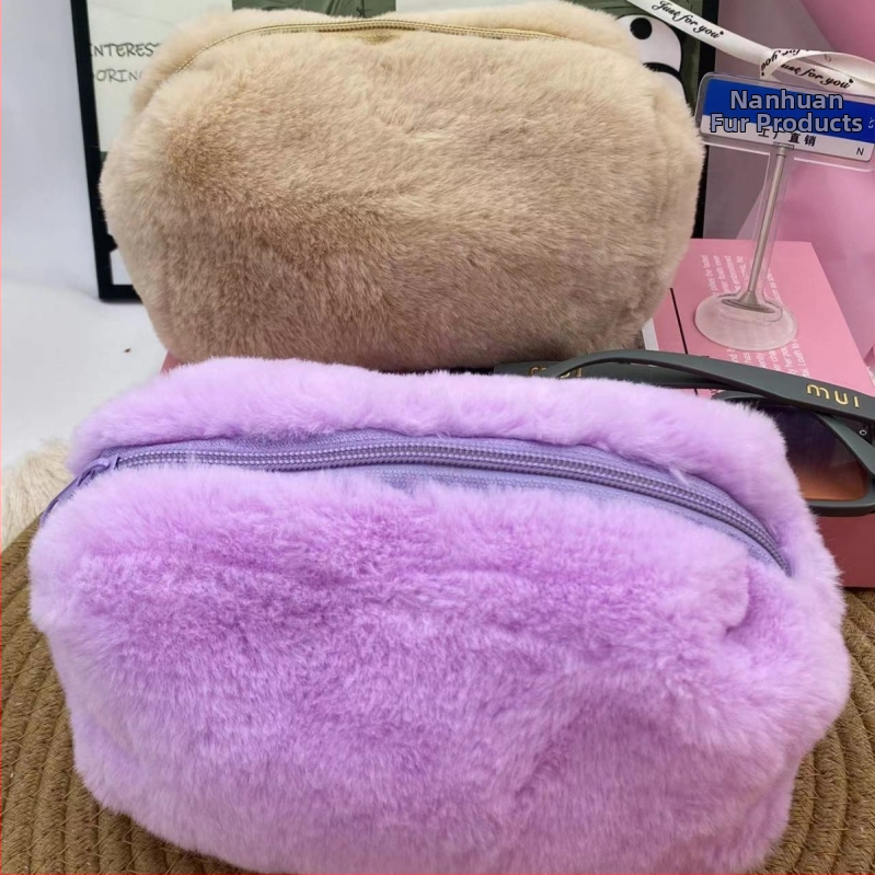 Pliušinis pieštukų ir kosmetikos krepšys su sintetinės odos įdėklu, namų saugojimui, žiemos 2024 kolekcija