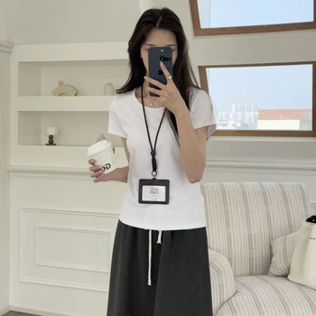 Držač kartica u Miu stilu s kaišem | kožni, moderan minimalistički stil, za radne iskaznice, pristupne kartice, službene iskaznice, kampus kartice i kartice za obrok