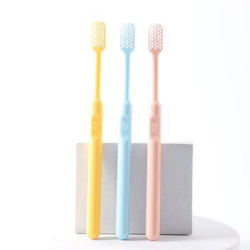 Kézi fogkefe – puha sörték, nagy sűrűségű filament, nem hullik, univerzális használat