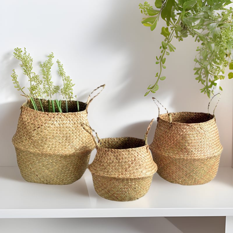 Pletots grozs augu podā no zāles – salokāms, roku darbs, dekoratīvs