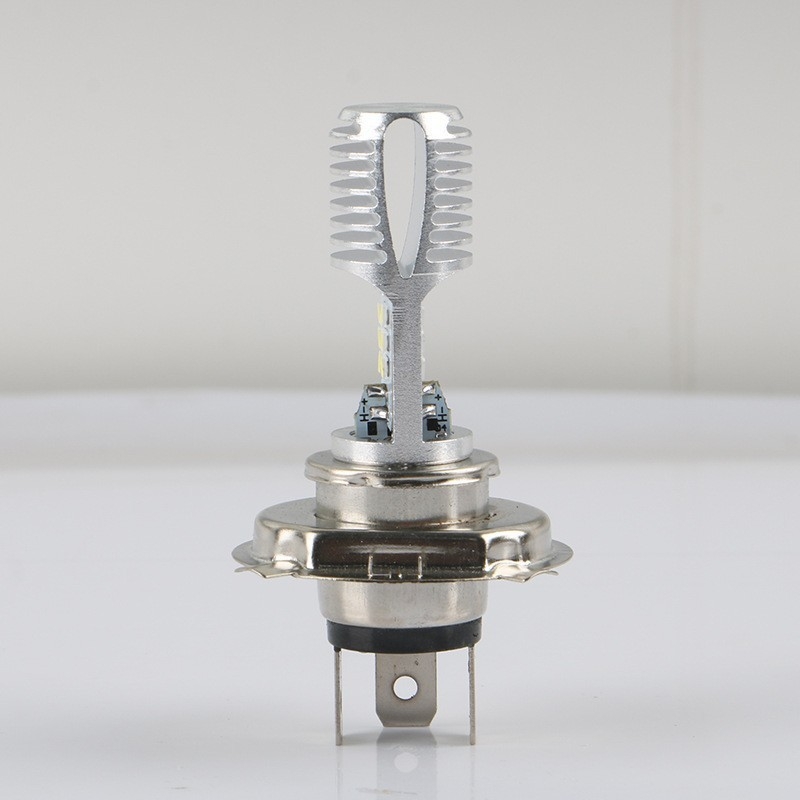 Lampa LED pentru motocicletă – compatibilă cu P15D, H6, H4, BA20D, 12SMD; 6W; 12-80V; carcasă din aluminiu