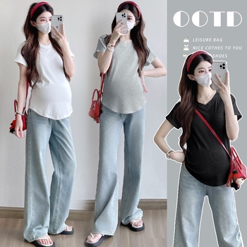 Rasedate T-särk - 95% puuvillast, lühikesed varrukad, V-kaelus, vaba lõige, katab kõhtu