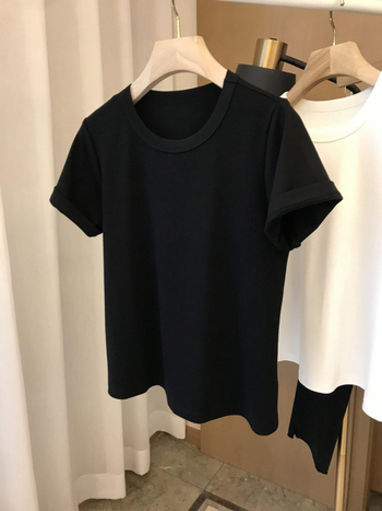 Tricou din bumbac-elastan, culoare solidă, guler rotund, mâneci scurte, croială lejeră