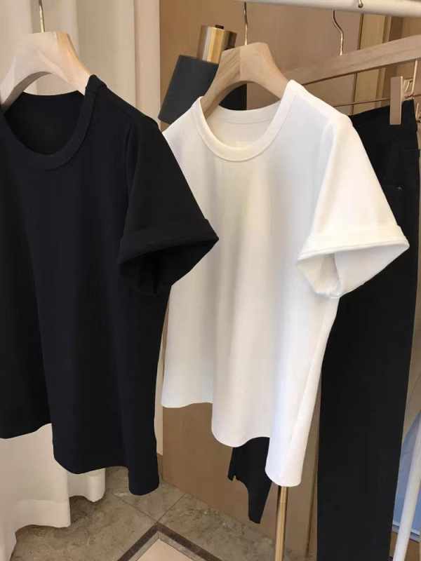 Tricou din bumbac-elastan, culoare solidă, guler rotund, mâneci scurte, croială lejeră