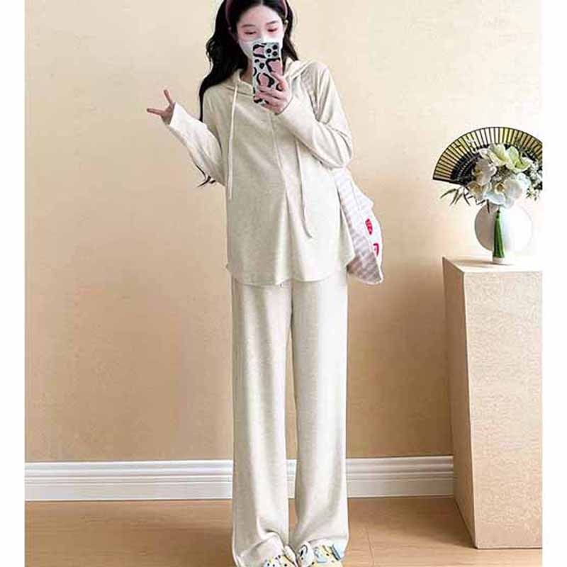 Mamos settas – Korėjietiško stiliaus pusiau užsegamas gobtuvės su T‑marškinėliais ir aukštu juosmeniu, poliesteris 50–70% ir viskozė <30%, pavasaris–ruduo–žiema 2025