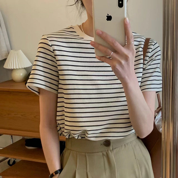 Pamučna majica s prugama, kratki rukavi, okrugli izrez, ravni kroj, gradski stil za proljeće i ljeto