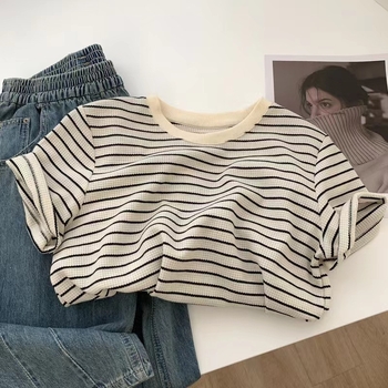 Pamučna majica s prugama, kratki rukavi, okrugli izrez, ravni kroj, gradski stil za proljeće i ljeto