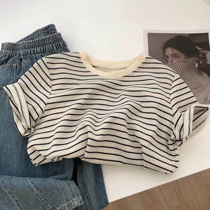 Pamučna majica s prugama, kratki rukavi, okrugli izrez, ravni kroj, gradski stil za proljeće i ljeto