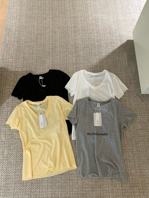 Merceriseeritud puuvillane T-särk, lühikeste varrukatega, ümmarguse kaelusega, vaba lõige, ühevärviline muster, puuvillasisaldus 90–95%, suvi 2025