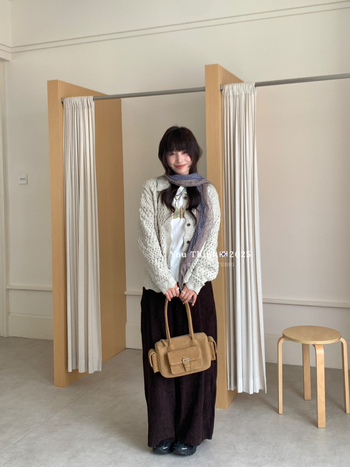 Pamuk majica kratkih rukava s okruglim izrezom, srednja duljina 50–65 cm, sadržaj pamuka 95% i više