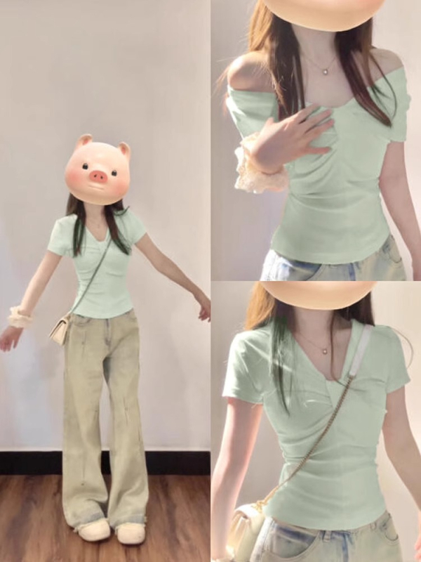 Majica 70-80% pamuk, <30% poliester • Ulični hipster stil • Kolaz/šivanje • Slim fit