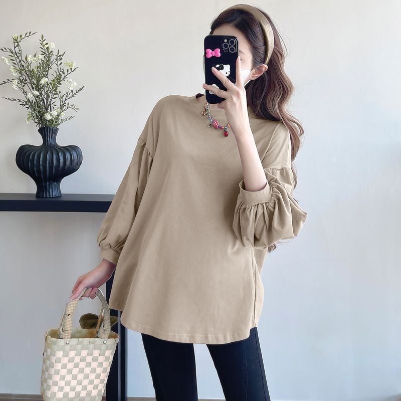 Rasedate pikkade varrukatega T-särk laia lõikega, ühevärviline, ümmarguse kaelusega, polüester-spandex segu (70–80% polüester, kuni 30% spandex), pikkus 50–65 cm, sügis 2025