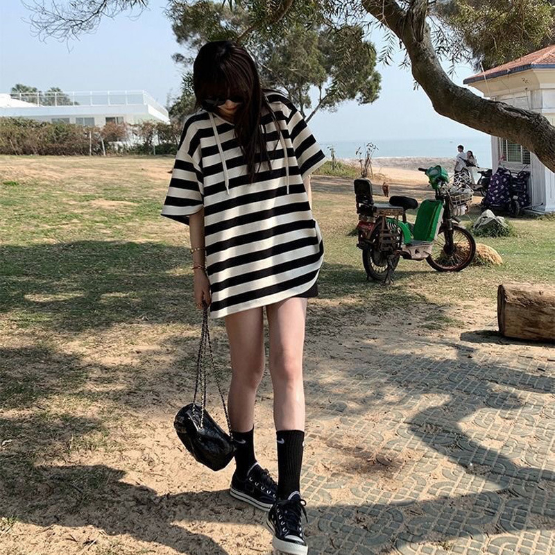 Rasedate suvine T-särkide komplekt kapuutsiga, triibuline, lühikeste varrukatega, vaba lõige, 95% puuvill