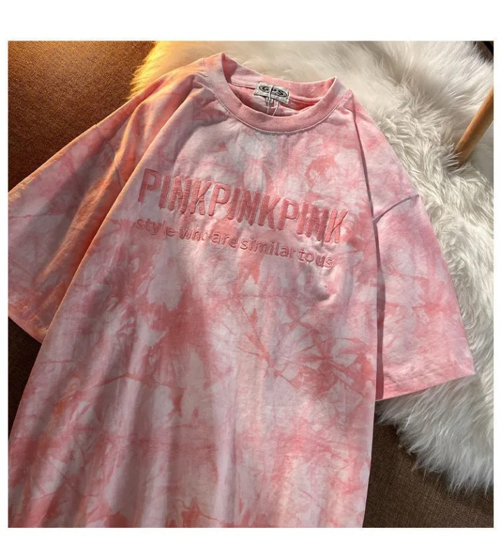 Tie-dye majica s izvezenim slovima, slobodan kroj, kratki rukavi, okrugli izrez