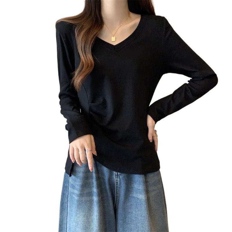 Naistele top 3/4 varrukatega, V-kaelusega, vaba lõikega, chenillekangas, 90-95% spandeks