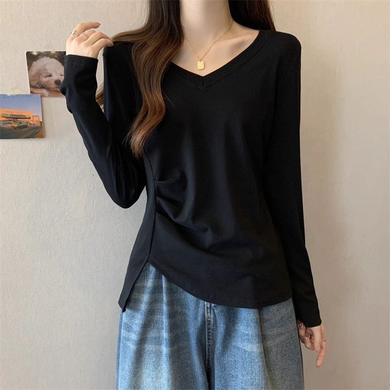 Naistele top 3/4 varrukatega, V-kaelusega, vaba lõikega, chenillekangas, 90-95% spandeks