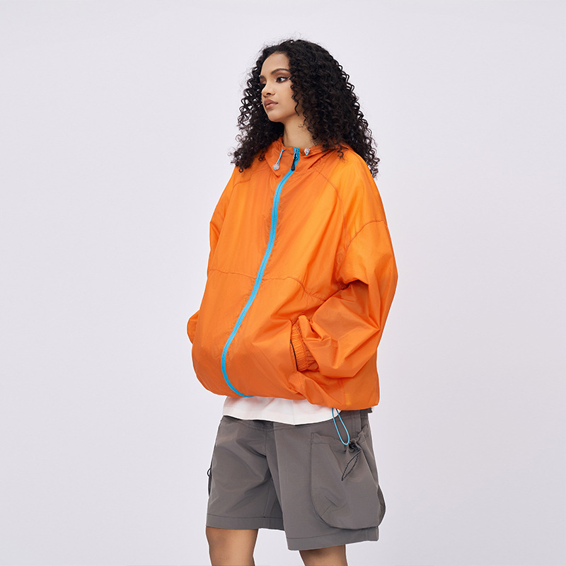 Αθλητικό μπουφάν με κουκούλα (UPF50+, ελαφρύ, φερμουάρ, πλαϊνές τσέπες, άνετη γραμμή)