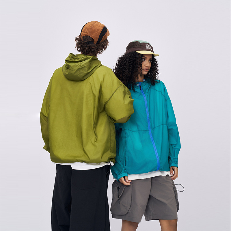 Αθλητικό μπουφάν με κουκούλα (UPF50+, ελαφρύ, φερμουάρ, πλαϊνές τσέπες, άνετη γραμμή)