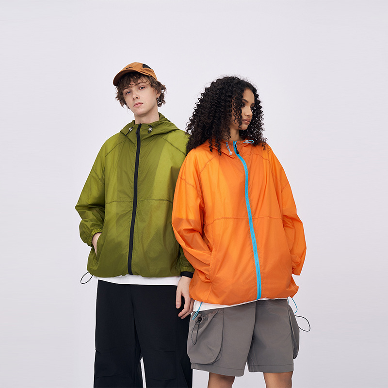 Αθλητικό μπουφάν με κουκούλα (UPF50+, ελαφρύ, φερμουάρ, πλαϊνές τσέπες, άνετη γραμμή)