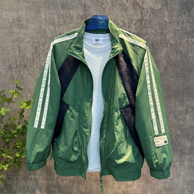 Kerge stand-up kraega jakk, Hongkongi stiilis, geomeetrilise blokmustriga, eest tõmblukk, külgtaskud