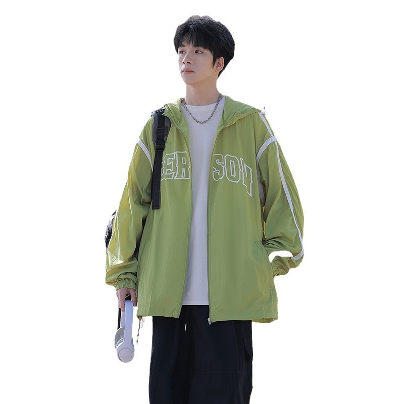 Kapuutsiga suvine jakk jaapani retrostiiliga, brändilogoga trükis, polüester