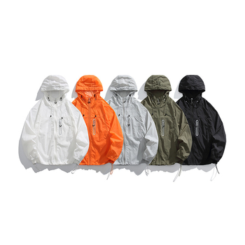 Meeste suvejope UPF50+ UV kaitsega, kerge hingav nailonist kangas, kiiresti kuivatav, kapuutsiga tõmblukuga ja küljetaskutega