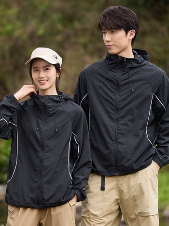 Παλτό με κουκούλα για UV προστασία, λεπτό νάιλον, διαπνοή, UPF50+, καλοκαίρι 2025, εφαρμοστό αθλητικό ύφος με τσέπες με φερμουάρ, για εφήβους