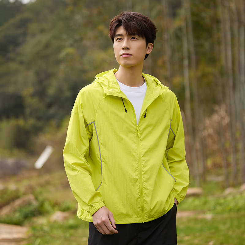 Παλτό με κουκούλα για UV προστασία, λεπτό νάιλον, διαπνοή, UPF50+, καλοκαίρι 2025, εφαρμοστό αθλητικό ύφος με τσέπες με φερμουάρ, για εφήβους