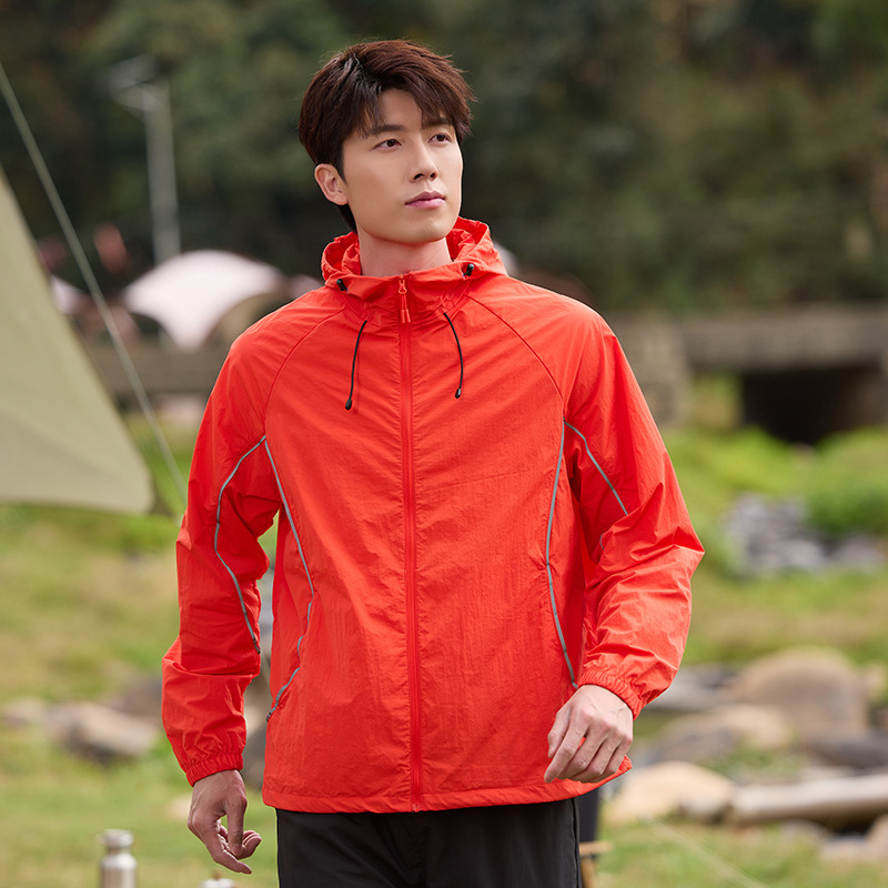 Παλτό με κουκούλα για UV προστασία, λεπτό νάιλον, διαπνοή, UPF50+, καλοκαίρι 2025, εφαρμοστό αθλητικό ύφος με τσέπες με φερμουάρ, για εφήβους