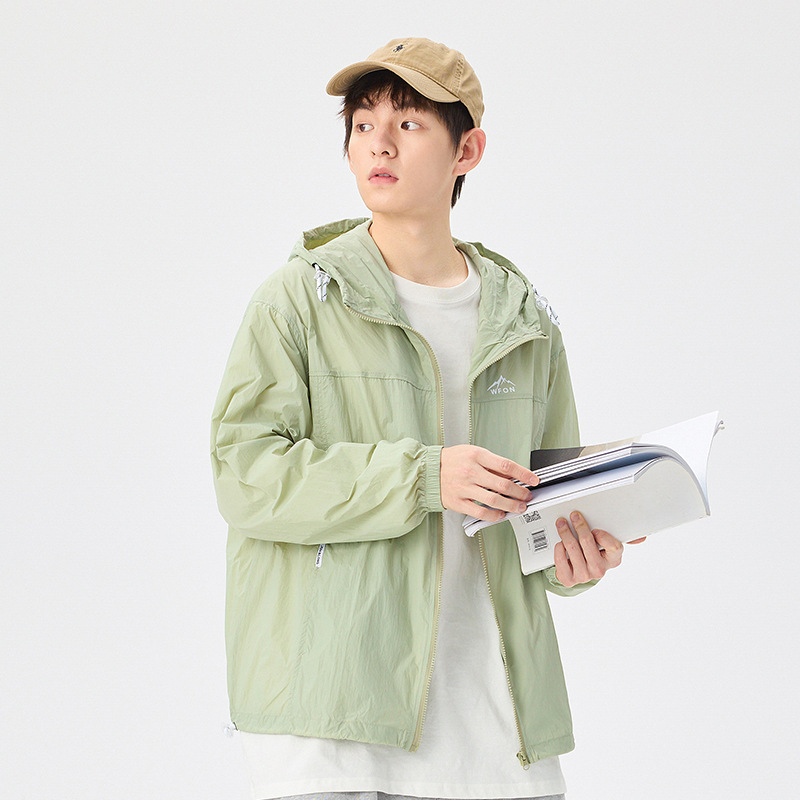 Kapuutsiga suvine päikesekaitsejope, kerge puuvillane materjal, vaba lõige, tõmblukk