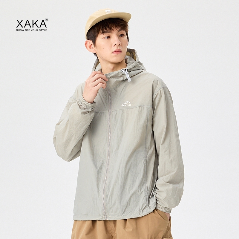 Kapuutsiga suvine päikesekaitsejope, kerge puuvillane materjal, vaba lõige, tõmblukk