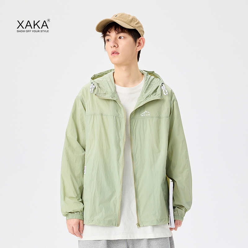 Kapuutsiga suvine päikesekaitsejope, kerge puuvillane materjal, vaba lõige, tõmblukk