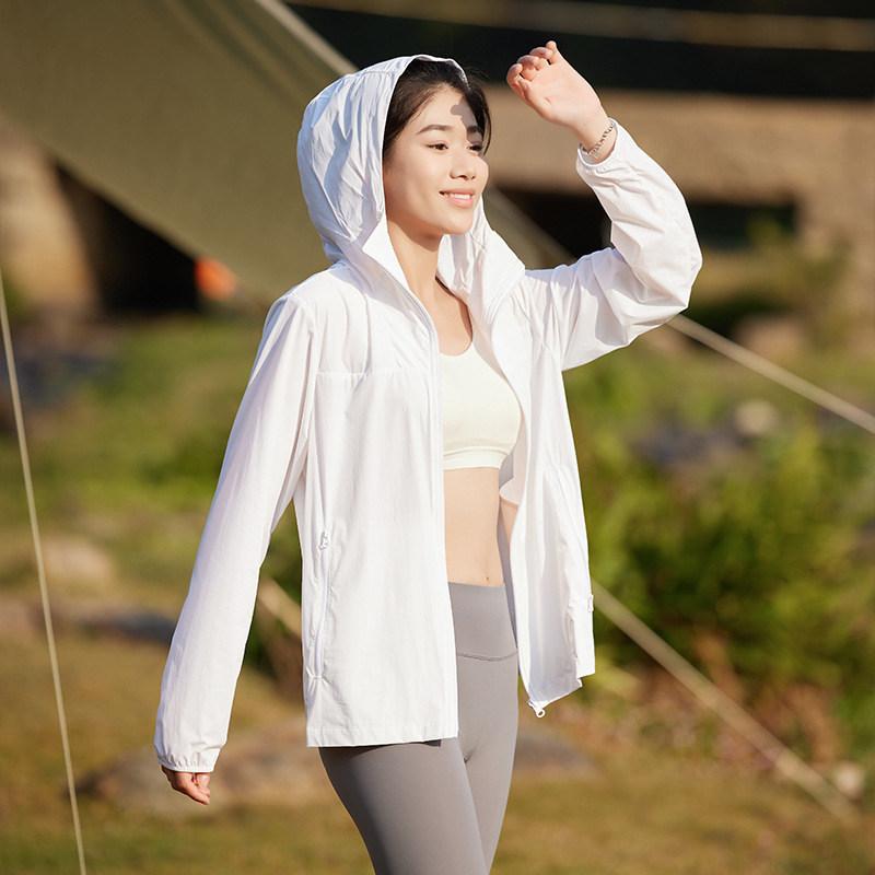 Suve Ice Silk UV-kaitsega jope – kapuuts, kerge, hingav, 80% nailon, UPF50+, külje taskud