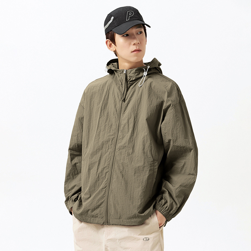 Яке с качулка за лято, леко нейлоново, UPF50+, свободен крой, странични джобове