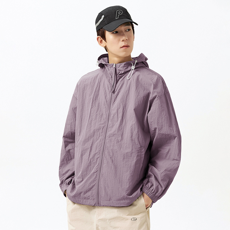 Яке с качулка за лято, леко нейлоново, UPF50+, свободен крой, странични джобове