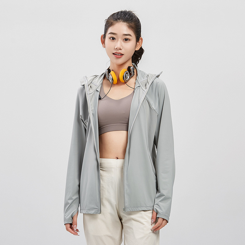 Išorinė striukė su gobtuvu UPF50+, greitas džiuvimas, kvėpuojanti, drėgmės šalinimas, audinys iš 185 g originalios siūlės (88% nailonas, 12%)