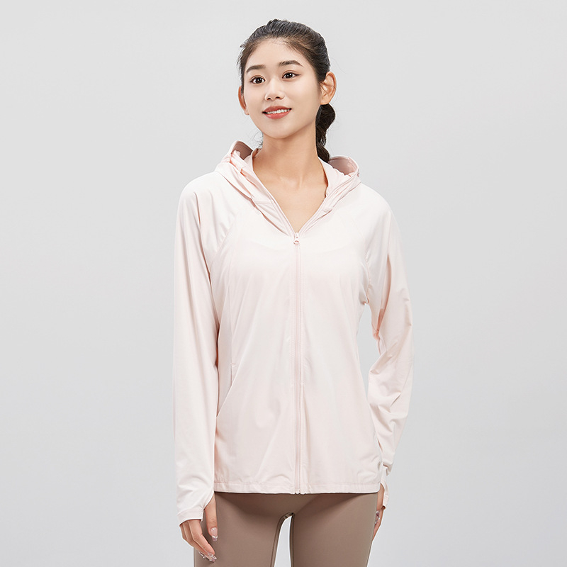 Išorinė striukė su gobtuvu UPF50+, greitas džiuvimas, kvėpuojanti, drėgmės šalinimas, audinys iš 185 g originalios siūlės (88% nailonas, 12%)