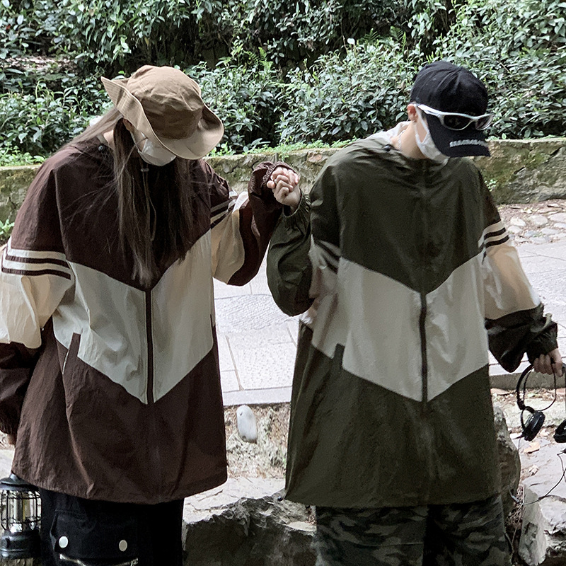 Suveline kapuutsiga jakk UV-kaitsega ja kontrastsete värvidega — kiirelt kuivav polüester, matkamiseks ja telkimiseks