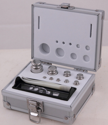 Greutăți de calibrare de înaltă precizie din oțel inoxidabil nemagnetic, model Huiheng, interval 500 g–1 mg, precizie E1/E2/F1/F2