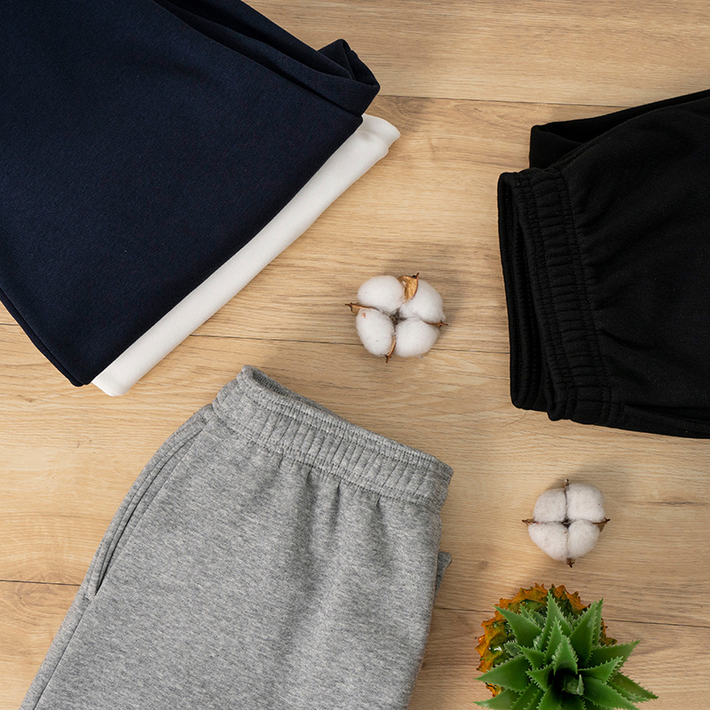 Fliisiga voodriga talvise sportpüksid vabas lõikes, keskmise taljega, 430 g puuvillasegu