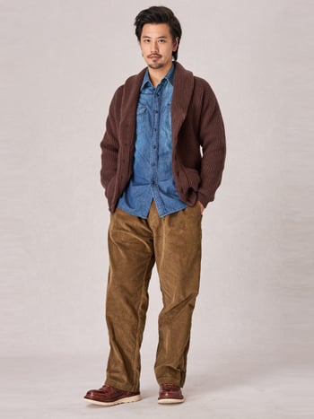 Muške udobne vintage corduroy hlače ravnog kroja, srednja visina struka, gumb za zatvaranje, više džepova