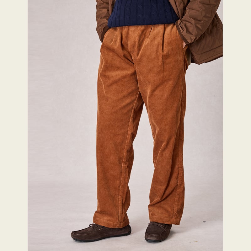 Muške udobne vintage corduroy hlače ravnog kroja, srednja visina struka, gumb za zatvaranje, više džepova