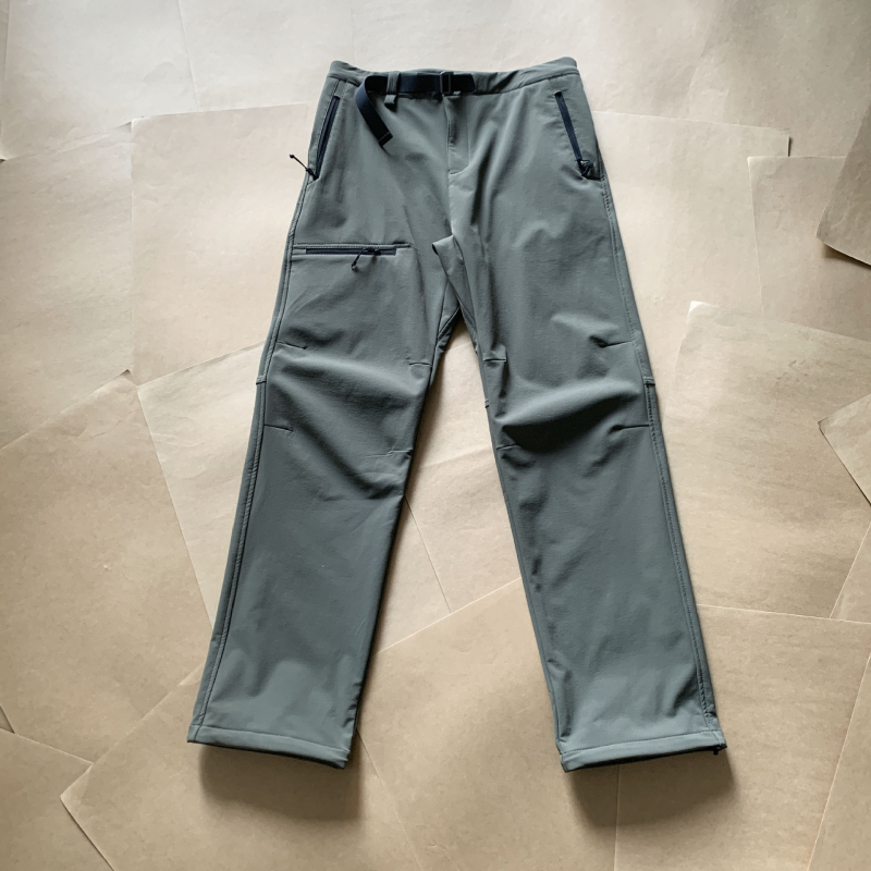 Matkamiseks fleece-voodriga püksid, sirge lõige, kõrge vöökoht, nailonist mägimaterjal