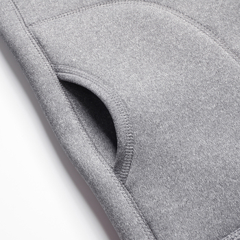 Vyriškas žiemos kardiganas su fliso pamušalu, poliesterio audinys, ilgos rankovės, apvali kaklo iškirptė, vidutinio amžiaus ir vyresniems vyrams