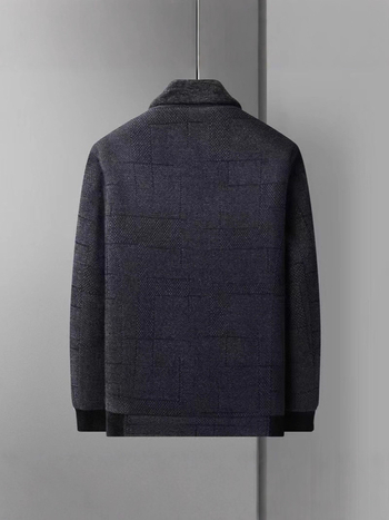 Chenille яке за мъже на средна възраст, полиестрова материя, подплата от флис, едноредово закопчаване