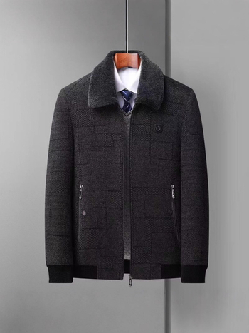 Chenille яке за мъже на средна възраст, полиестрова материя, подплата от флис, едноредово закопчаване